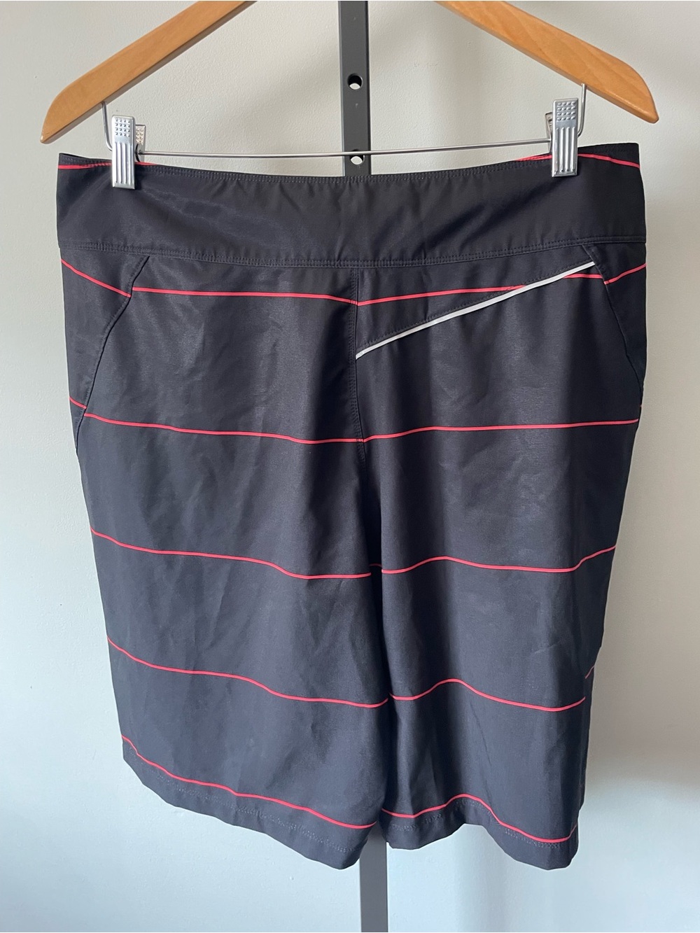 RYU Respect Your Universe Mens Striped Board Shorts Swim Trunks Size Large - Picture 2 of 7